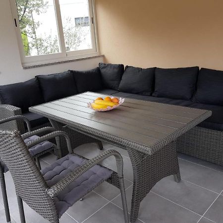 Relax Zone III Apartment Малинска Екстериор снимка