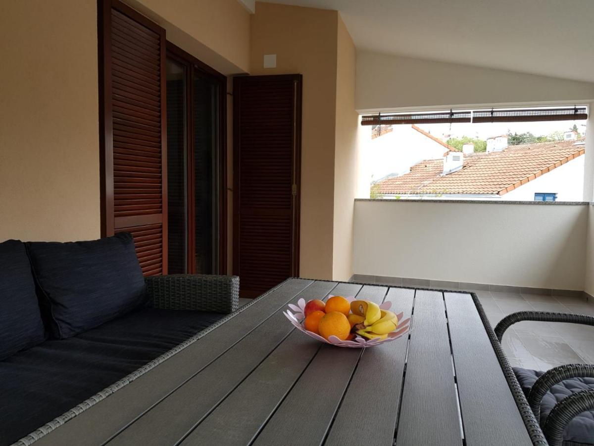 Relax Zone III Apartment Малинска Екстериор снимка