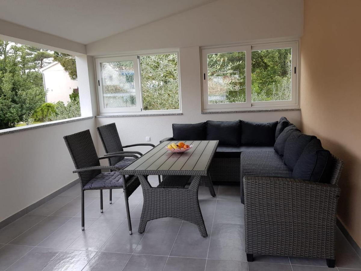 Relax Zone III Apartment Малинска Екстериор снимка